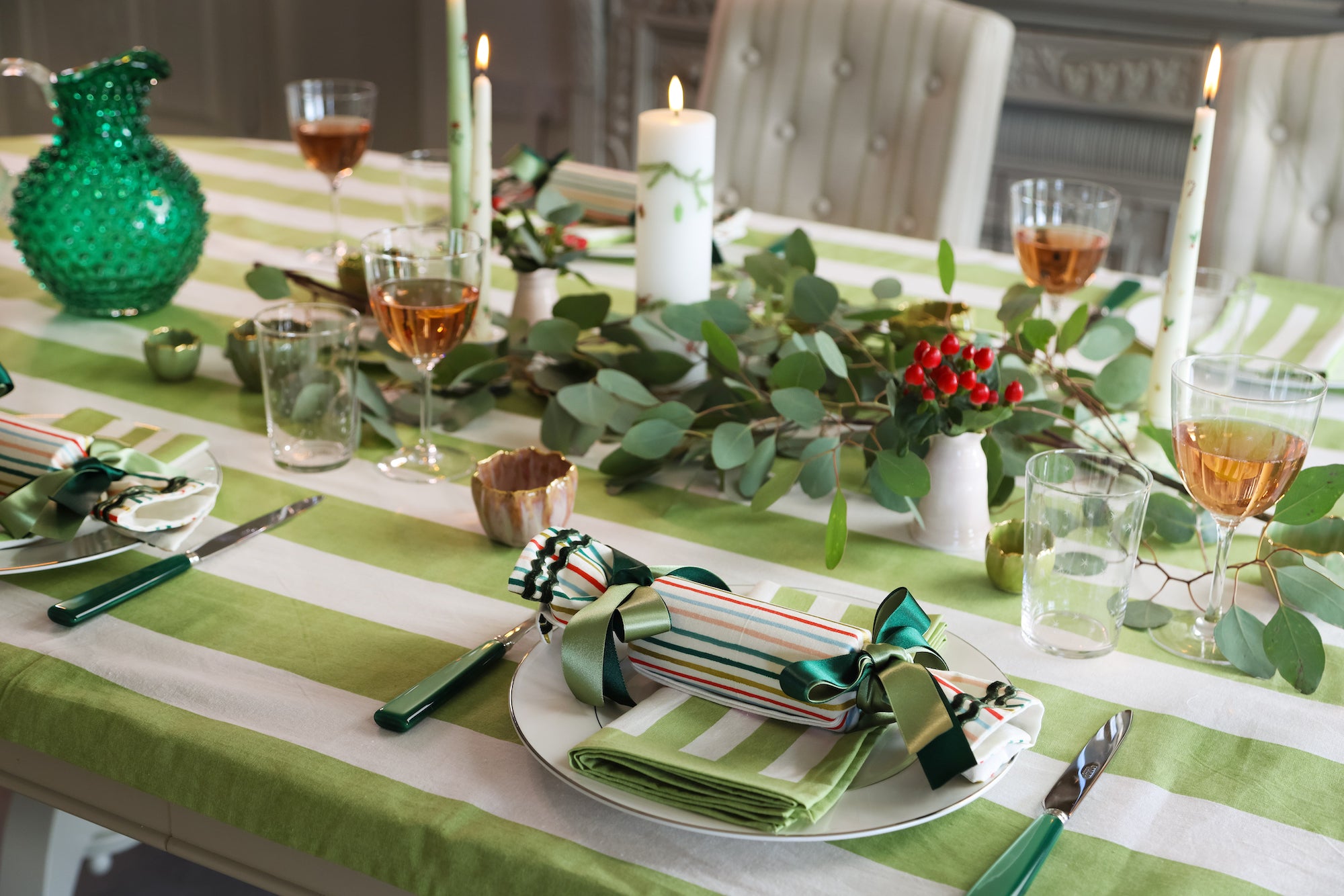 A Green & White Christmas Table