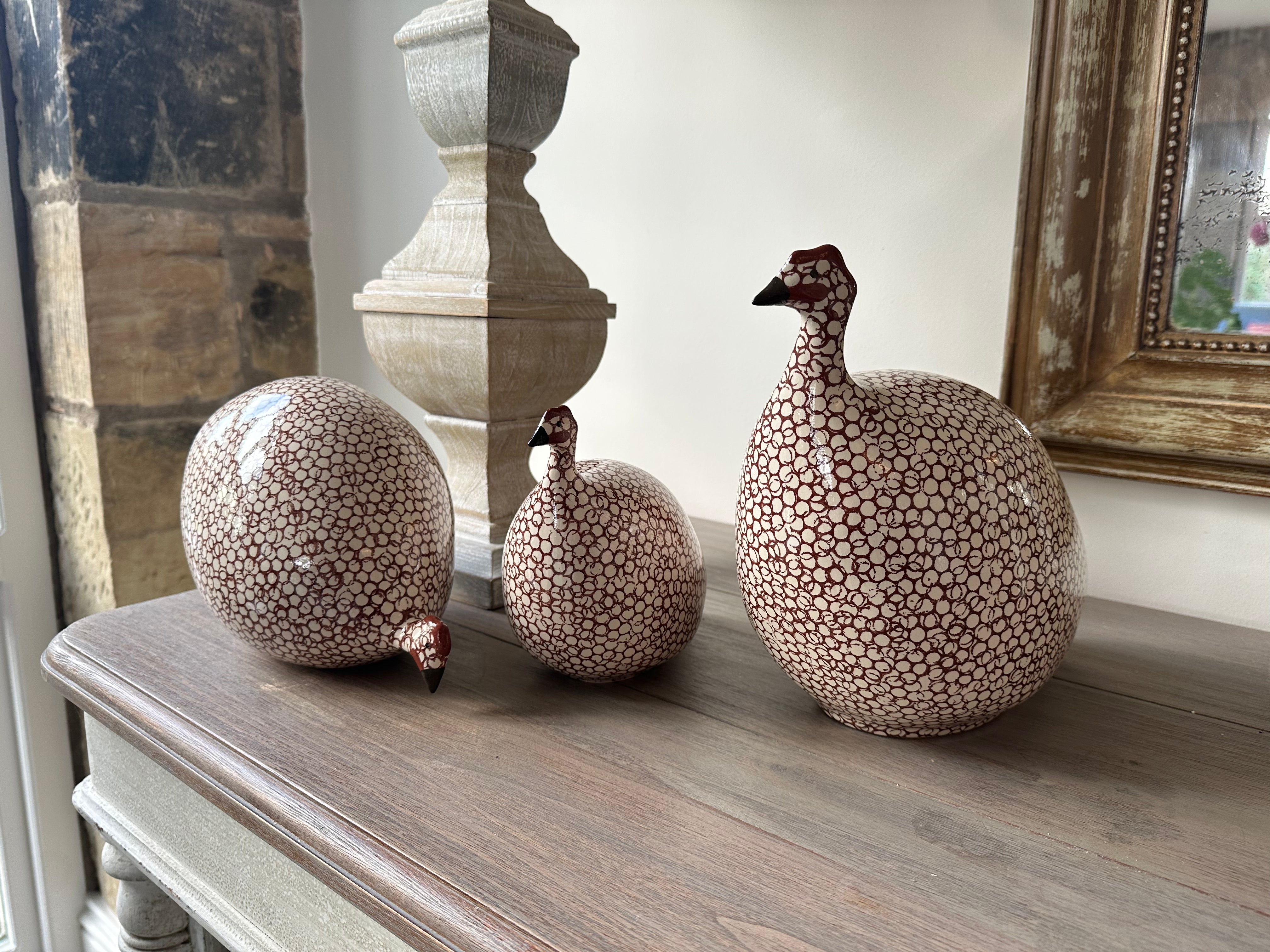 Ceramic Guinea Fowl | White with red spots | Pecking