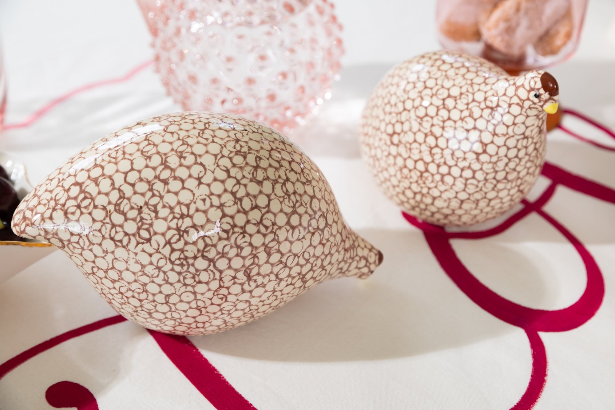Ceramic Quail | white with pink spots | Pecking