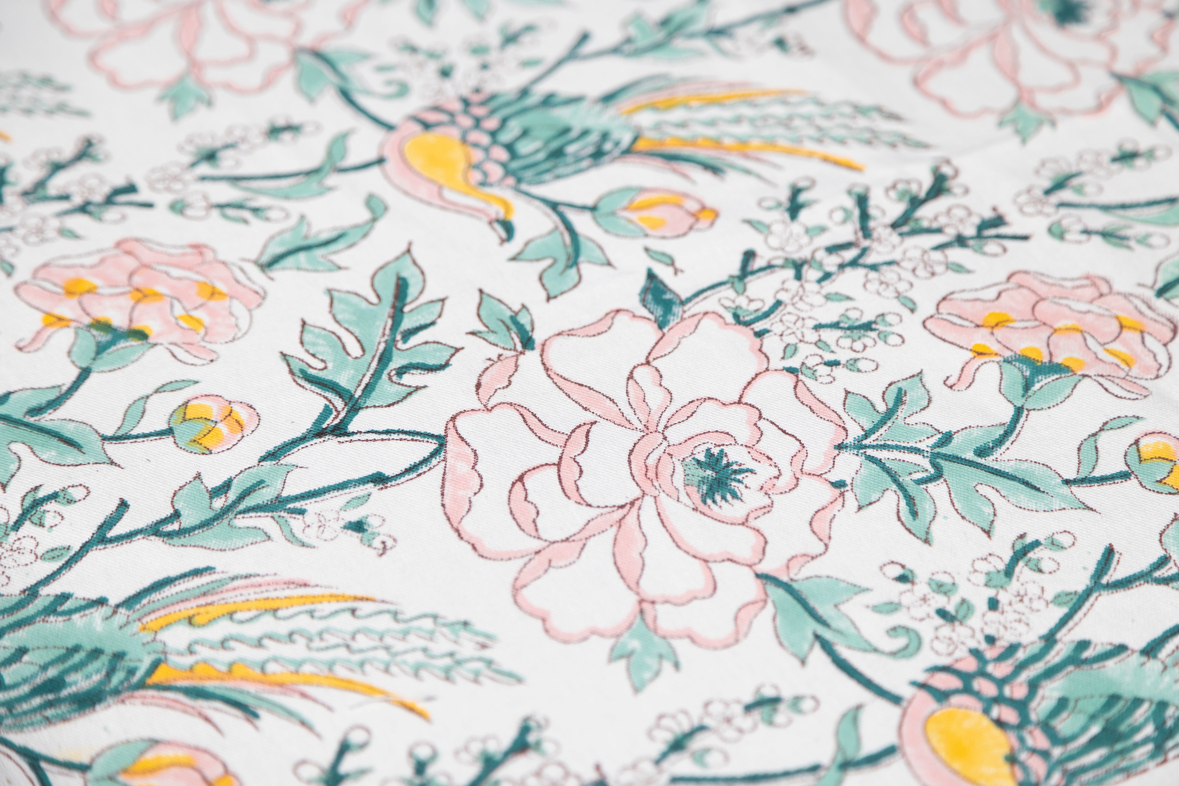 Table cloth | Tropical Paradise design | Pink, green & peach
