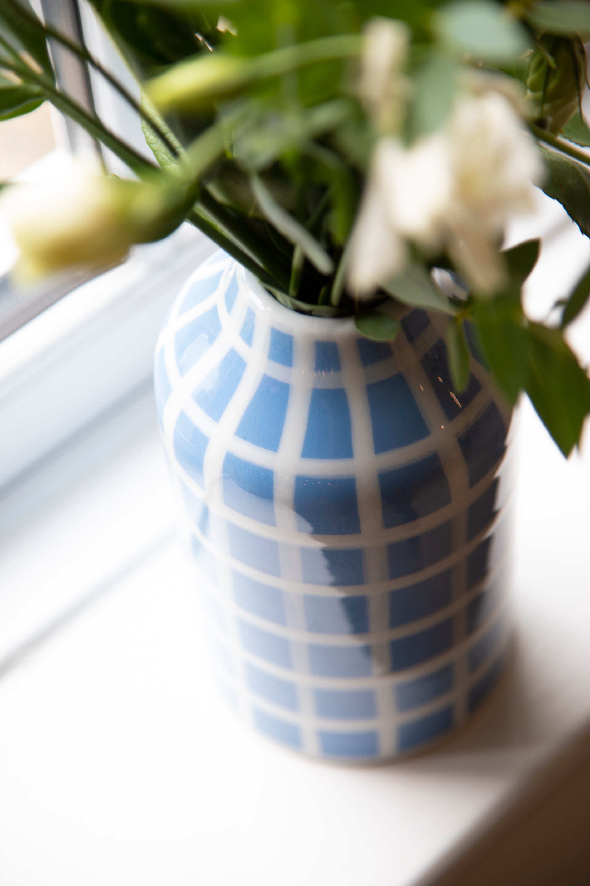 vase | blue with white gingham | Vassielle