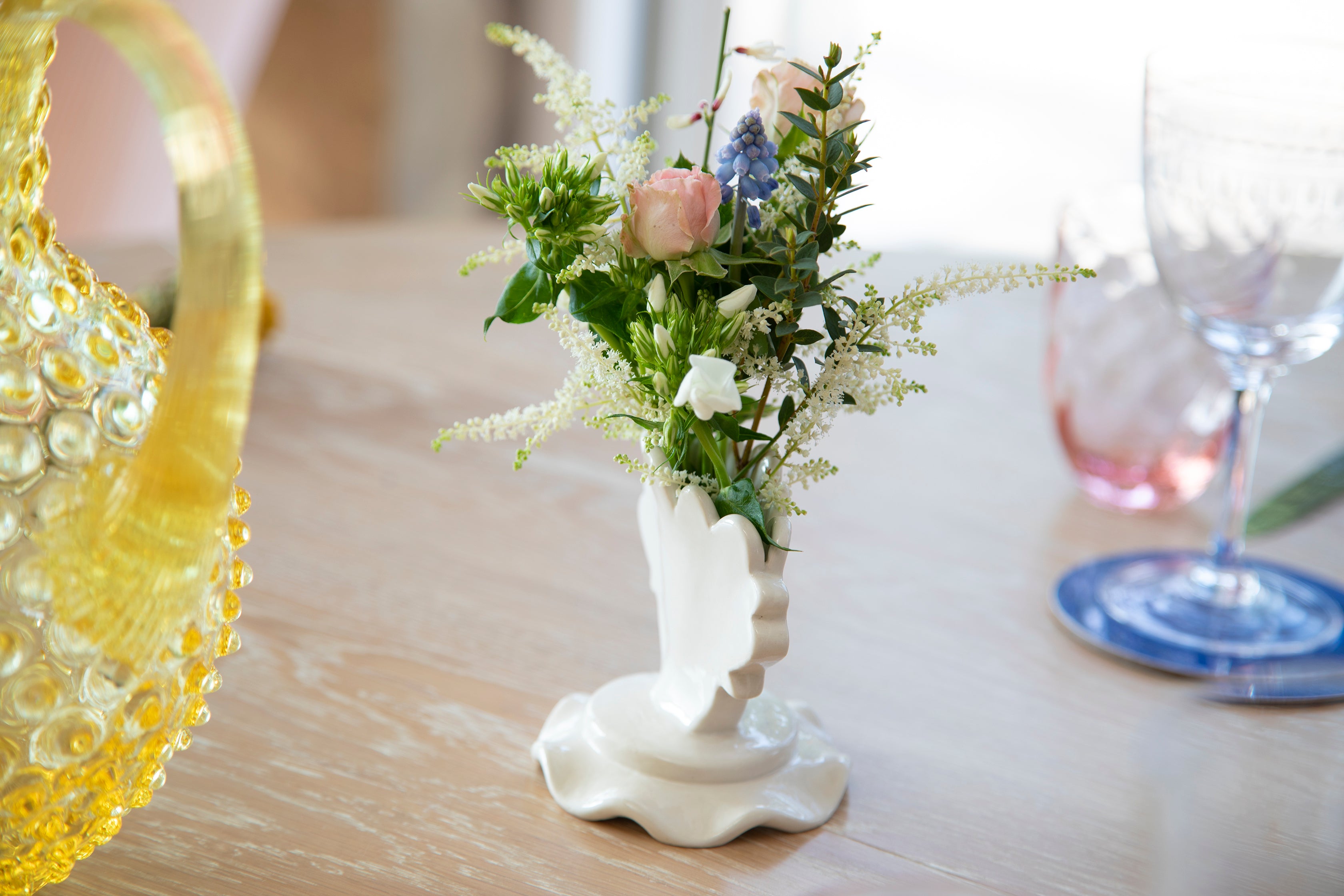 Scalloped posy vase | white gloss | osski