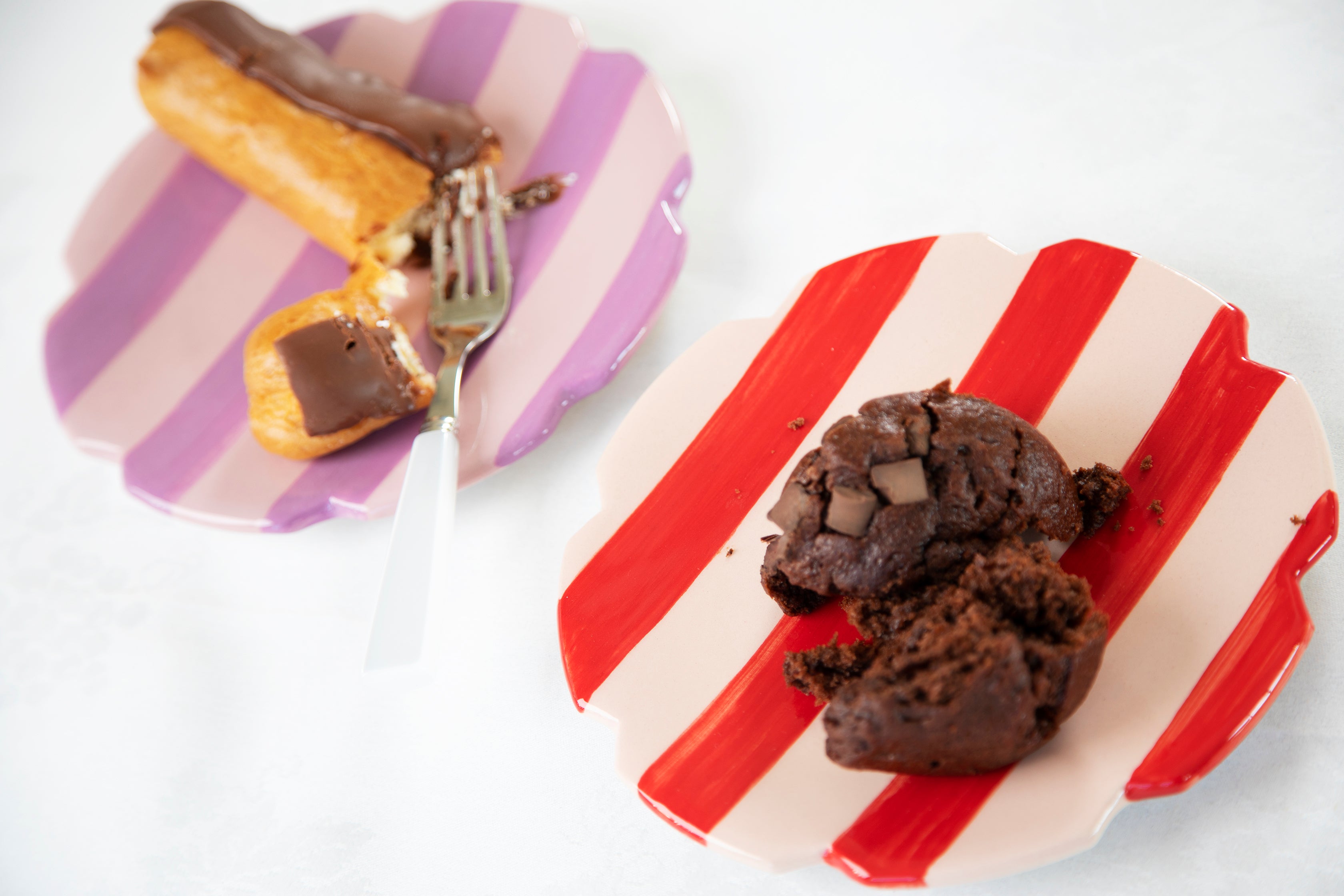 Scalloped plates | pink & lilac, Red & pink | osski