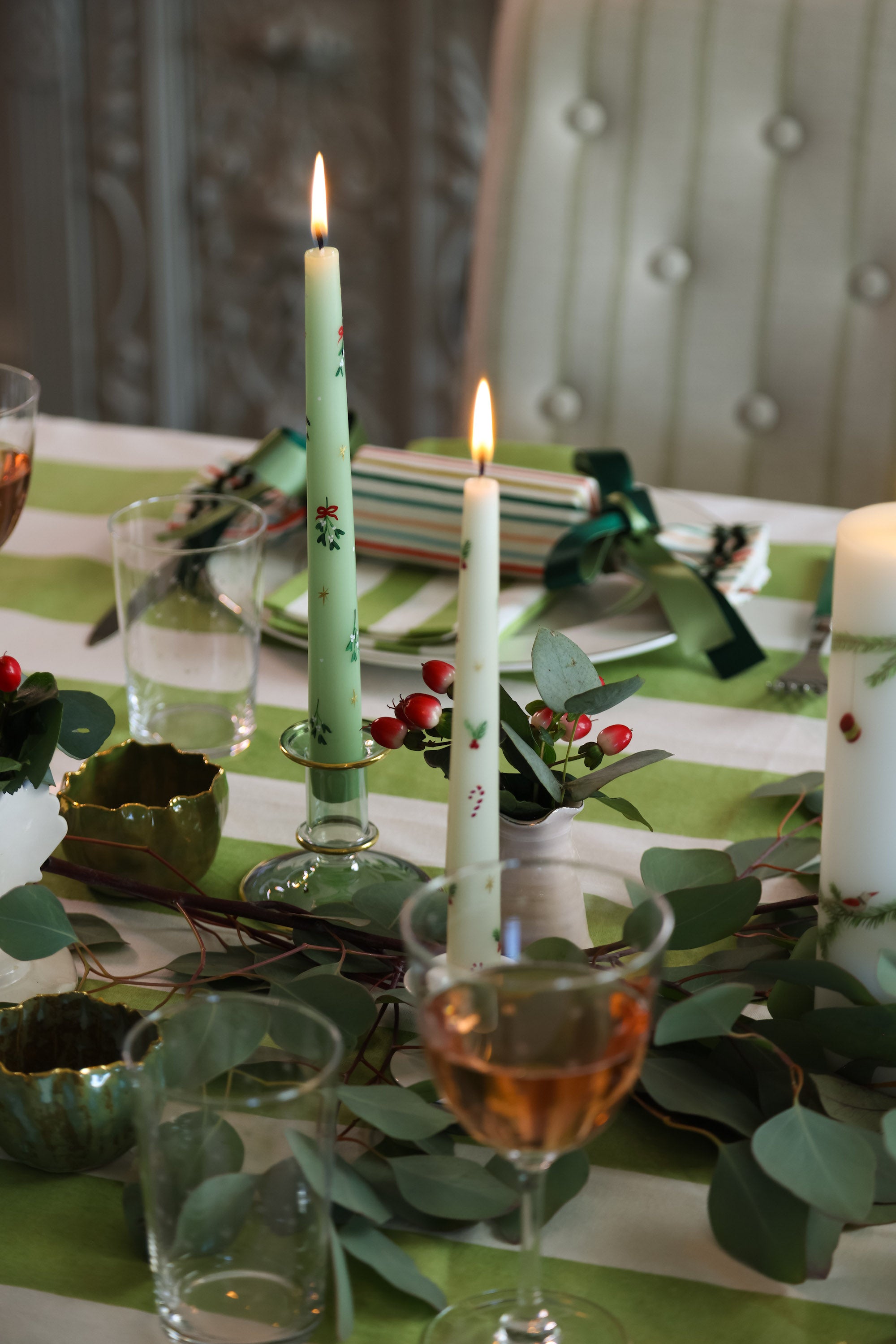 Hand painted Candle | Christmas | Green with mistletoe