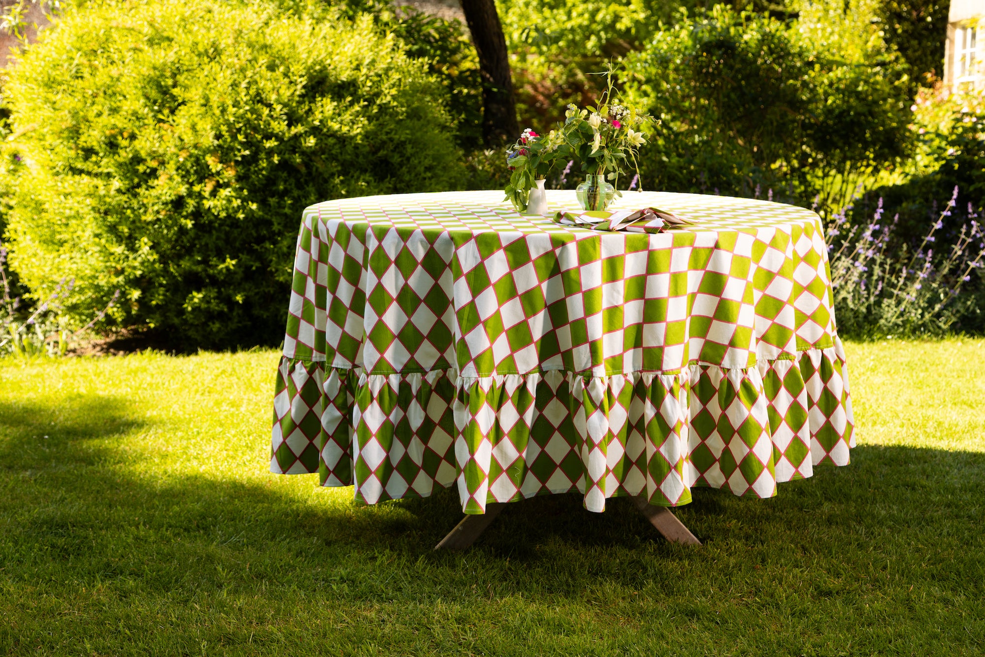 Green check round table cloth