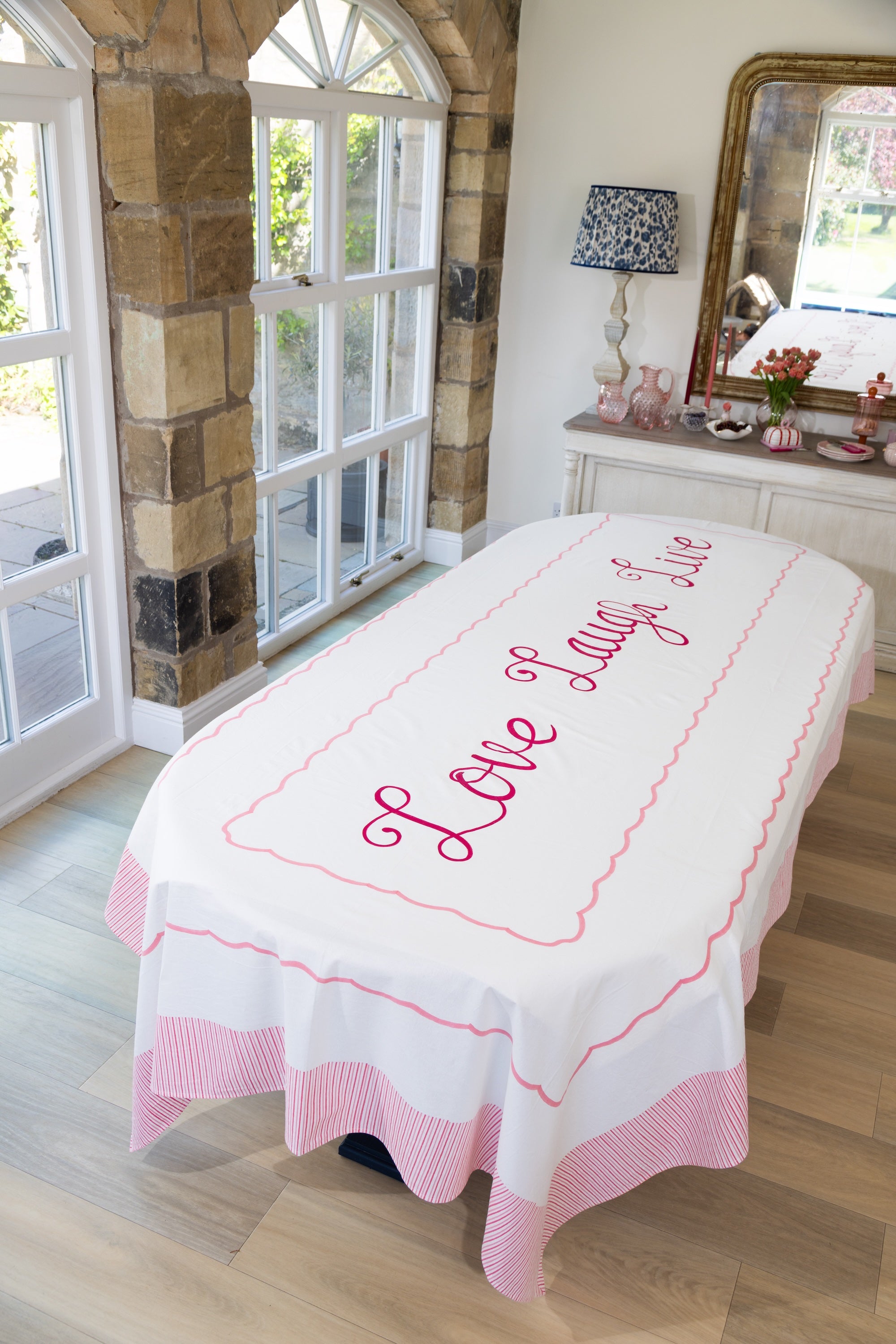 Love Laugh Live table cloth