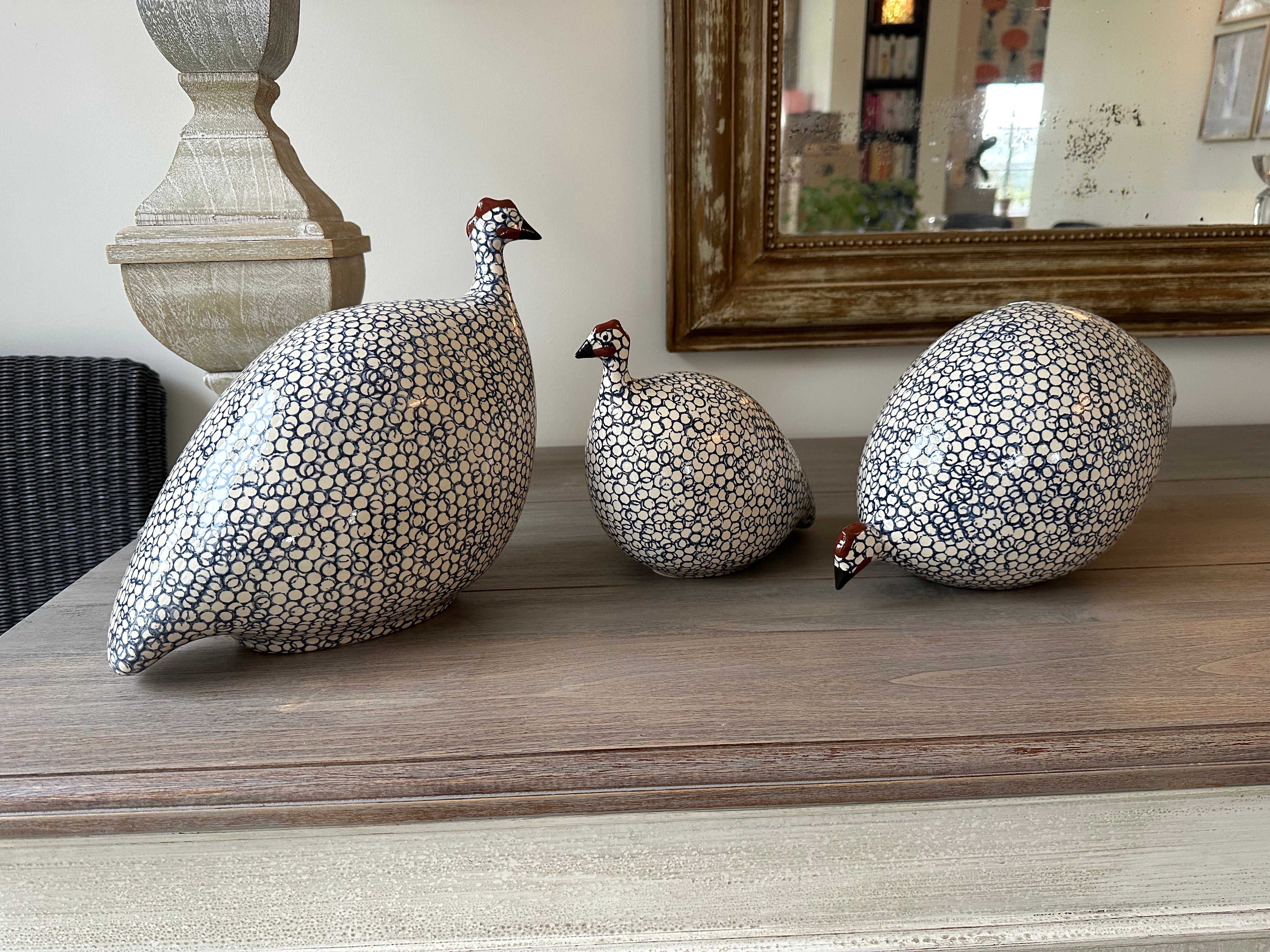 Guinea Fowl | White with cobalt blue spots | Pecking