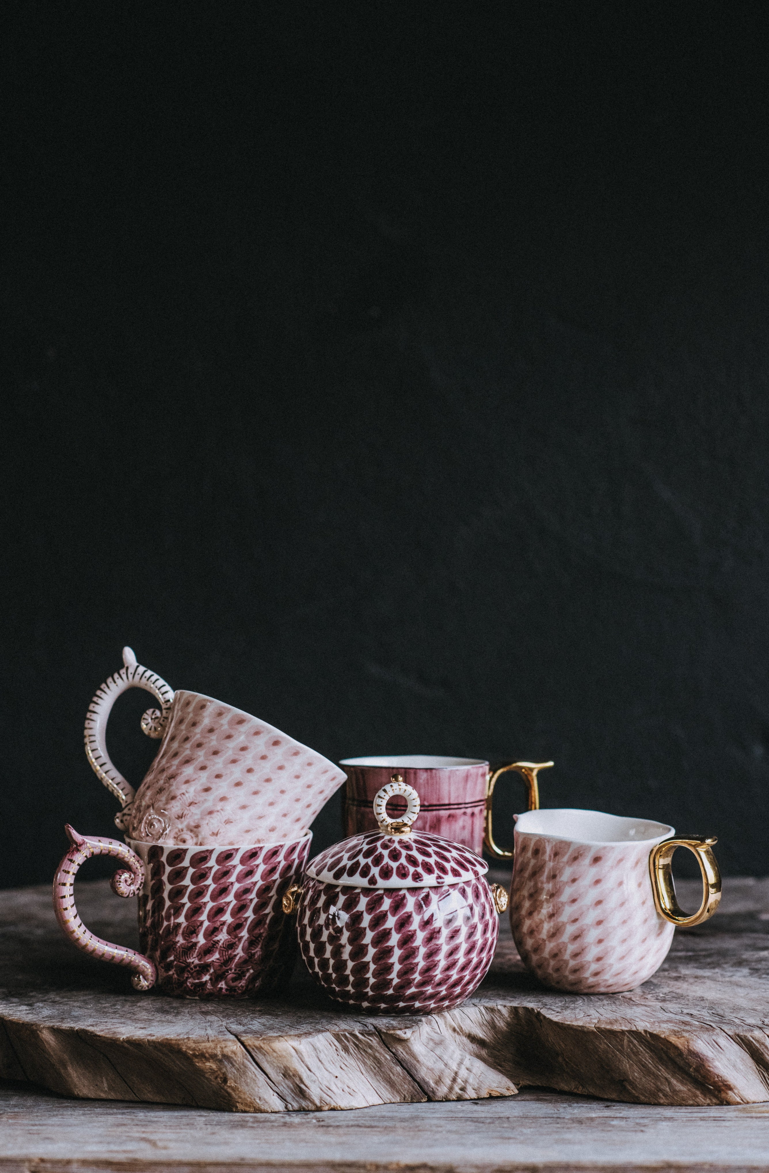 Tea Cup | Dash Pattern | Aubergine