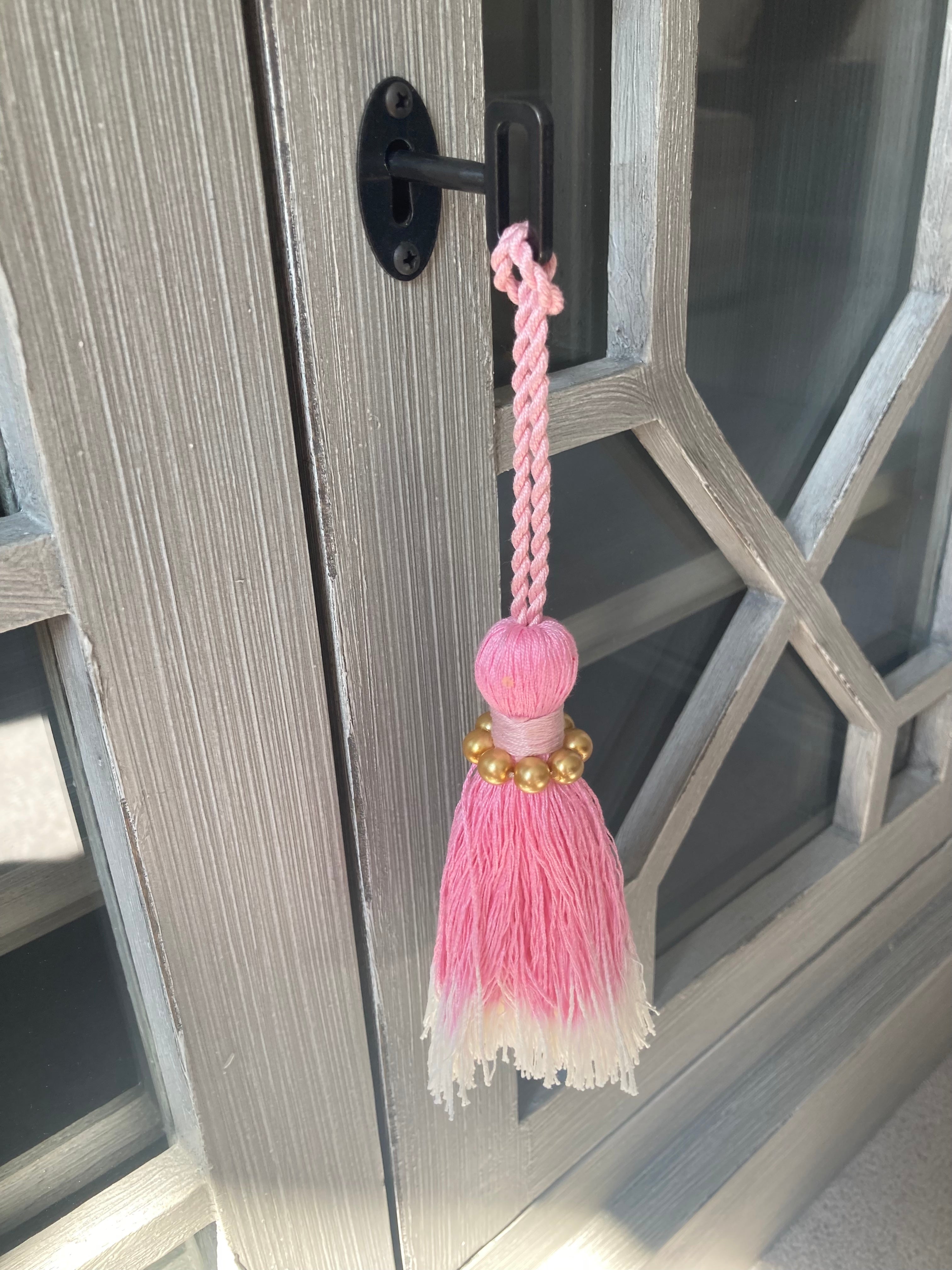 Key tassel | Carnation pink with beads | Jessica light